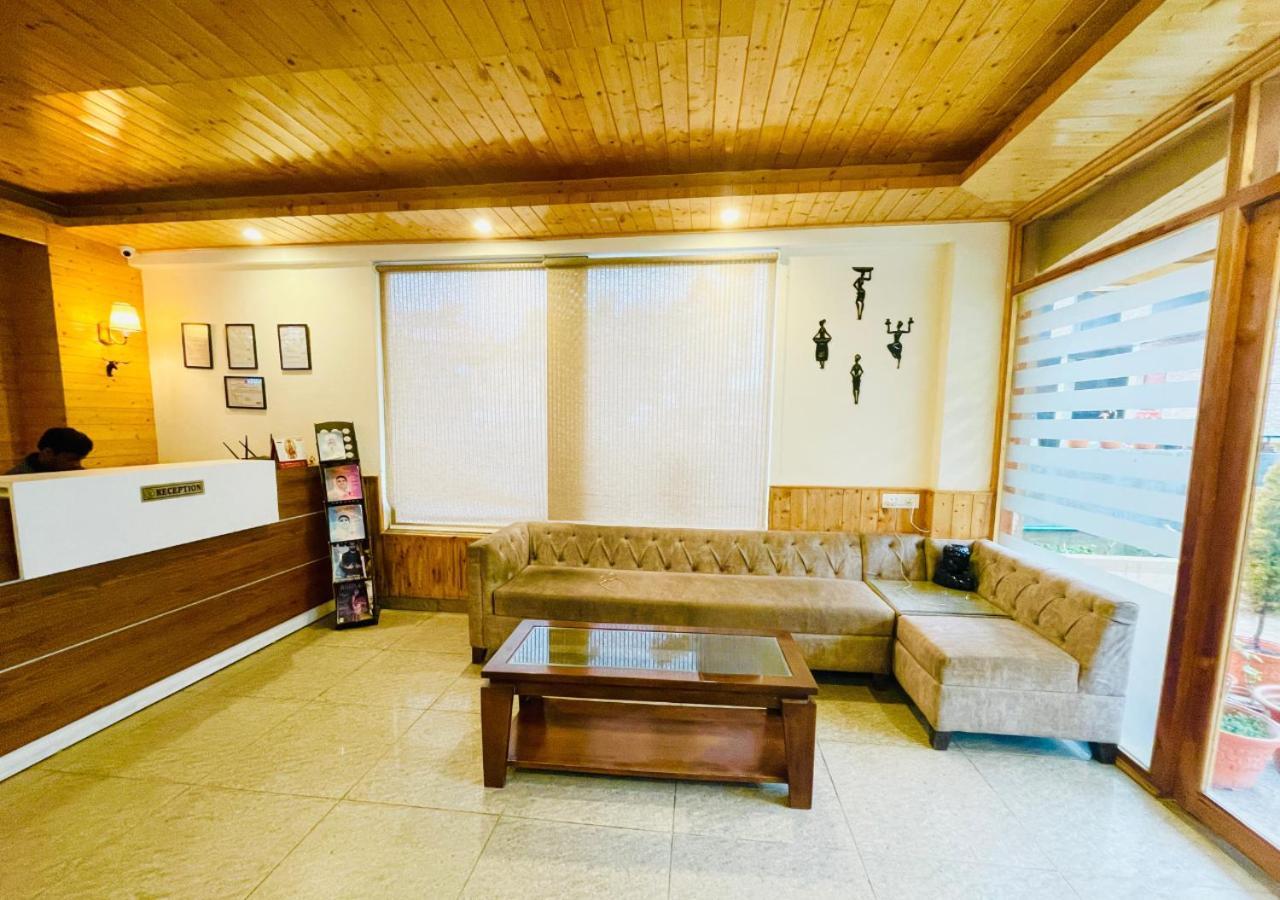 ホテル Simsa Heights Manali エクステリア 写真
